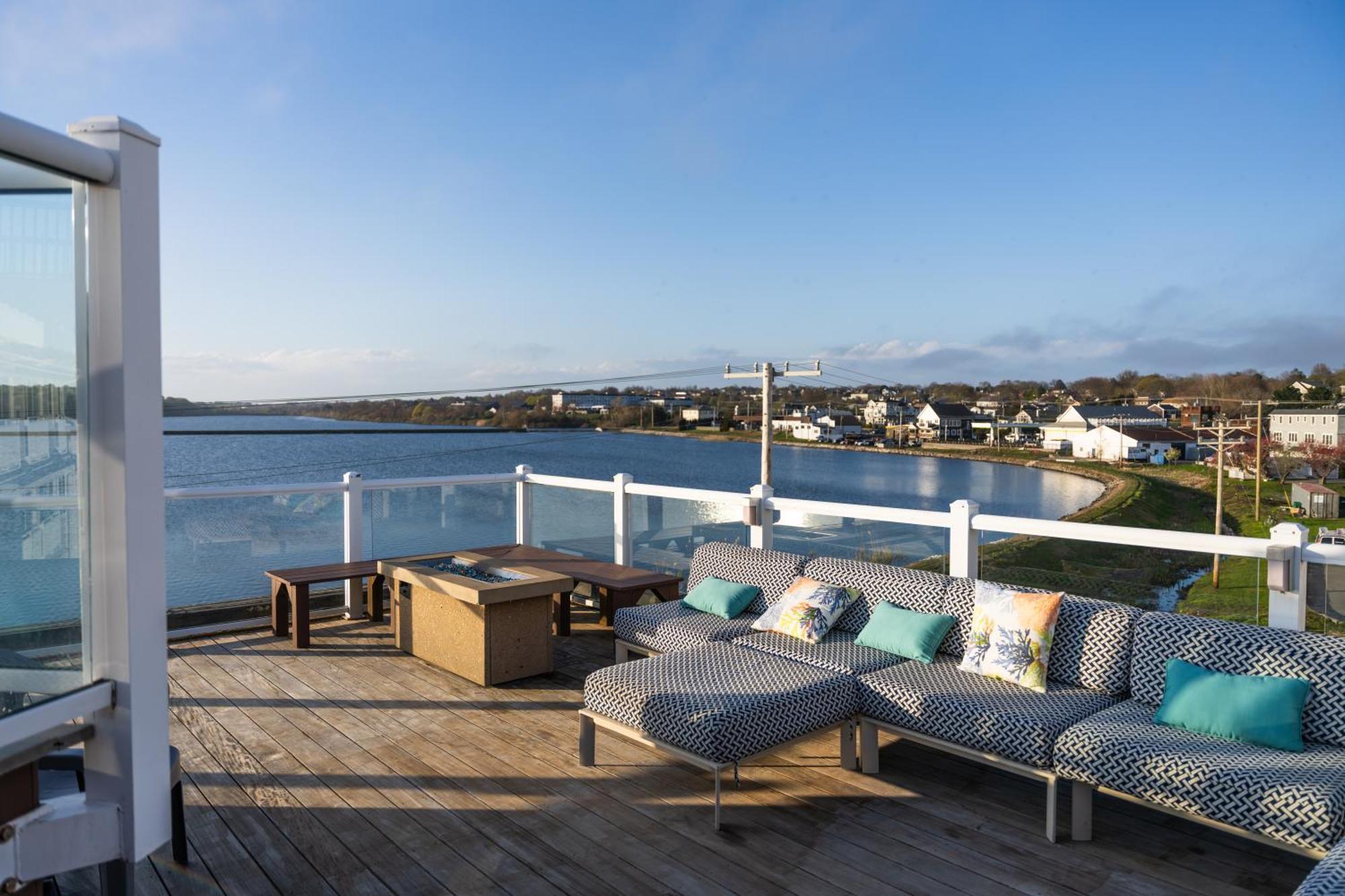 Newport Beach Hotel & Suites Middletown Dış mekan fotoğraf